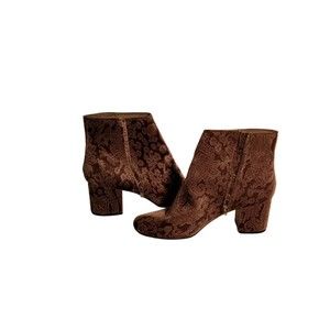 Zigisoho Gray Velvet Paisley Women's Booties